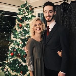 Meet your Posher, Elissa